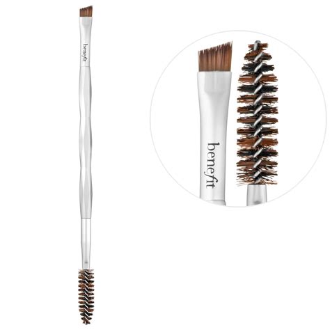 Common Mistakes to Avoid When Using a Magi Eyebrow Brush